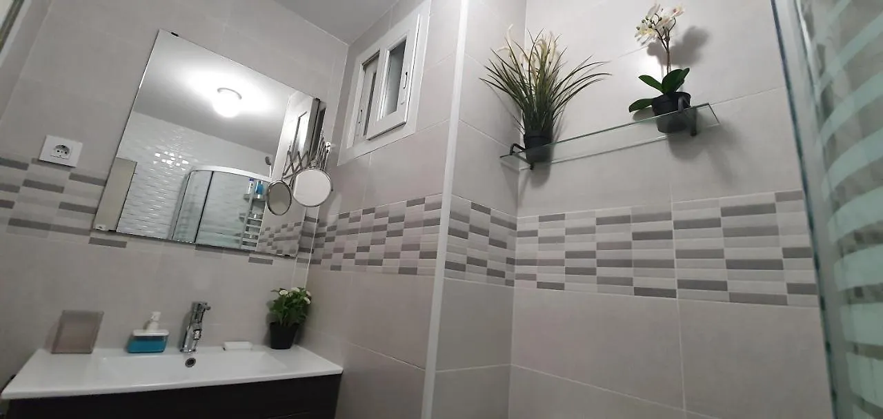 Apartaments B O D Collblanc L'Hospitalet de Llobregat 0*,  Spain